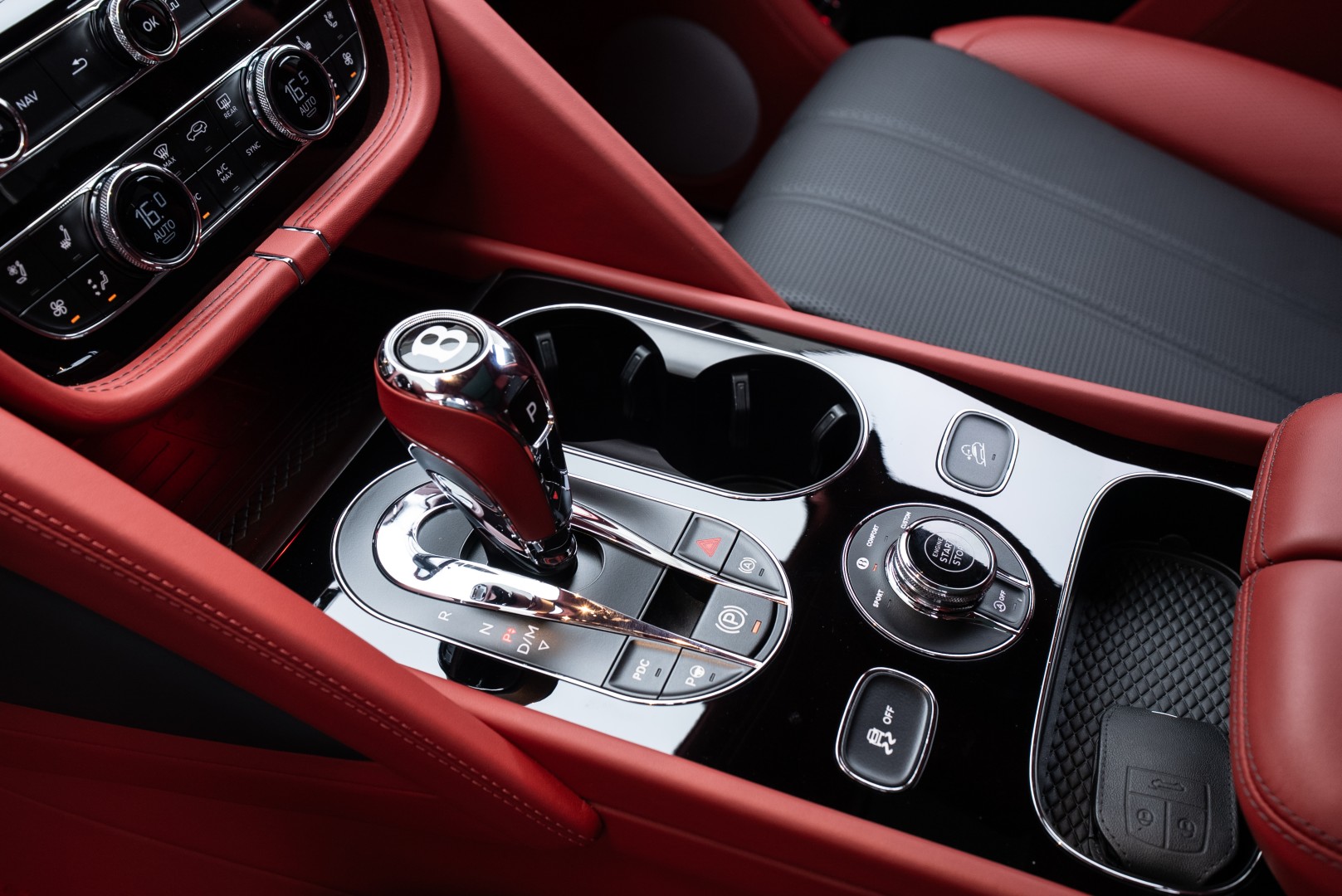 2023 BENTLEY BENTAYGA AZURE | GCC | MAIN DEALER WARRANTY SERVICE